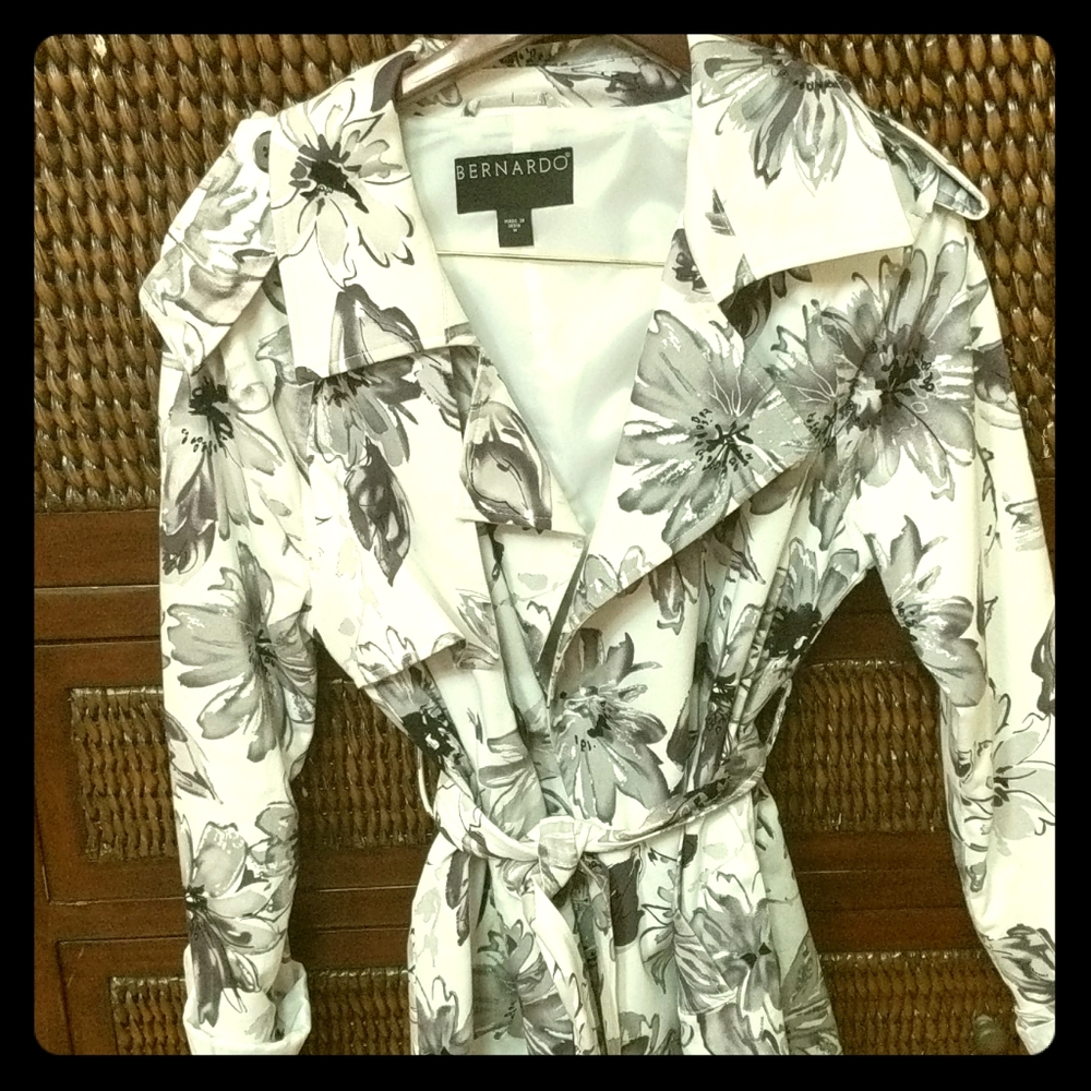Watercolor Flower Short Trench Coat